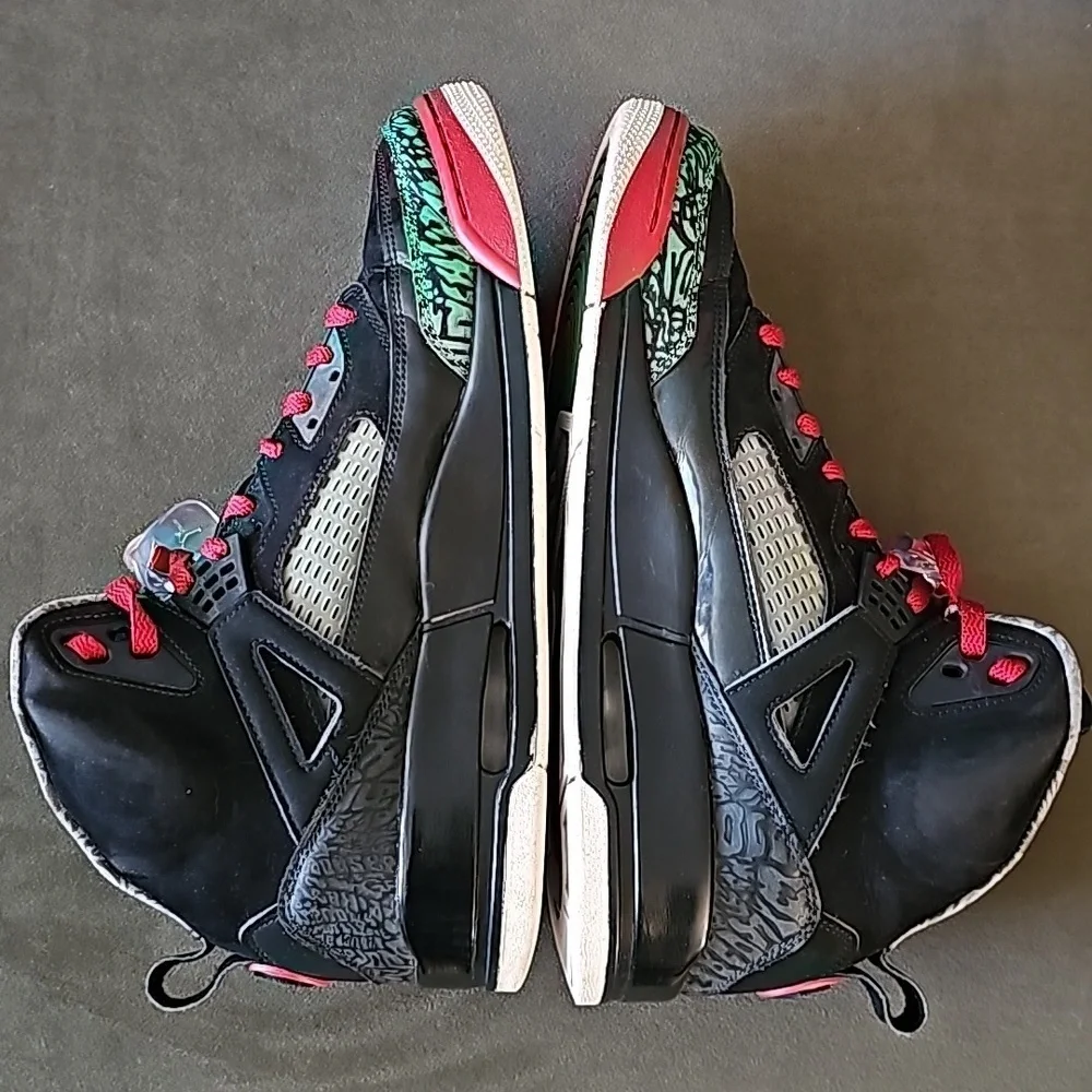 JORDAN SPIZIKE Black Varsity Red Classic Green 2017 Size 13